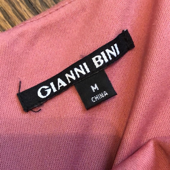 Gianni Bini off the shoulder dress - Picture 2 of 2